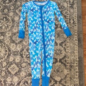 Little sleepies blue watercolor hearts bamboo viscose zippy.